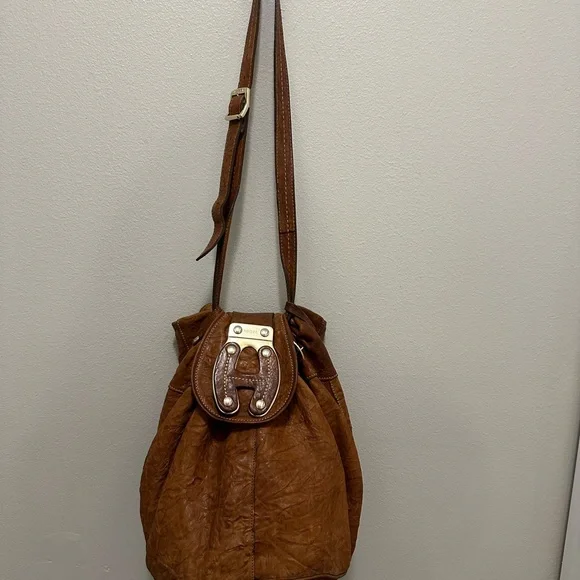 HOGAN Dist. COGNAC Imp. Crinkled LTR Handbag-Pre Owned Vintage**** - Picture 3 of 16